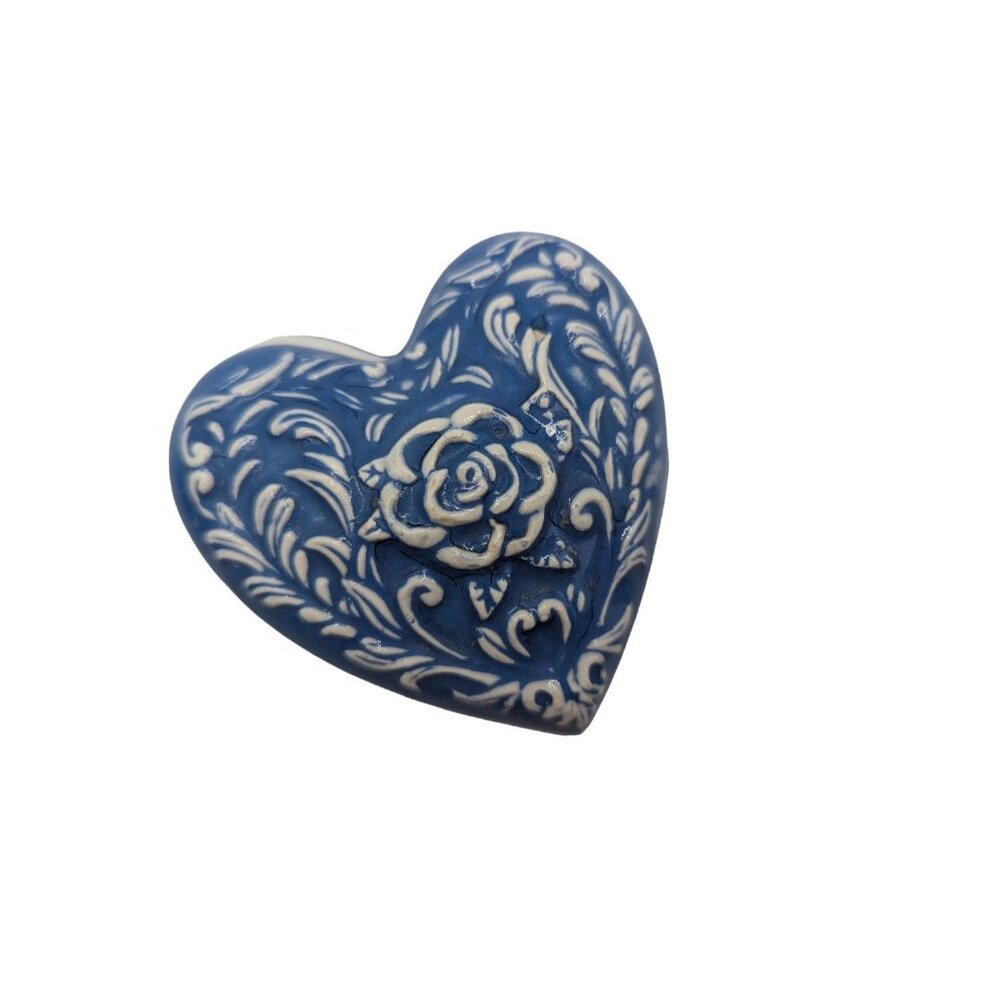 Vintage  Blue & White Ceramic Heart Trinket Box w Raised floral design - Picture 2 of 11